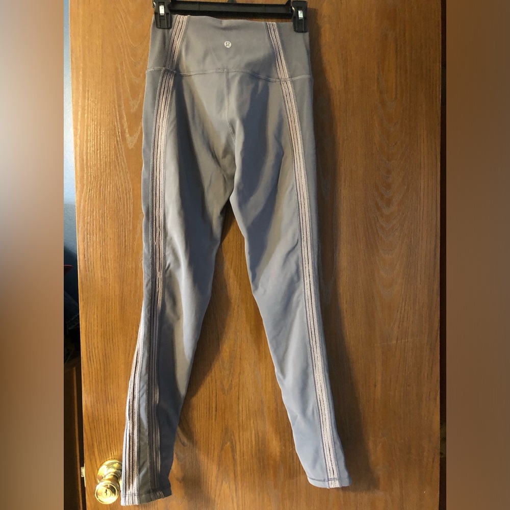Lululemon gray leggings with mesh down the leg size 6